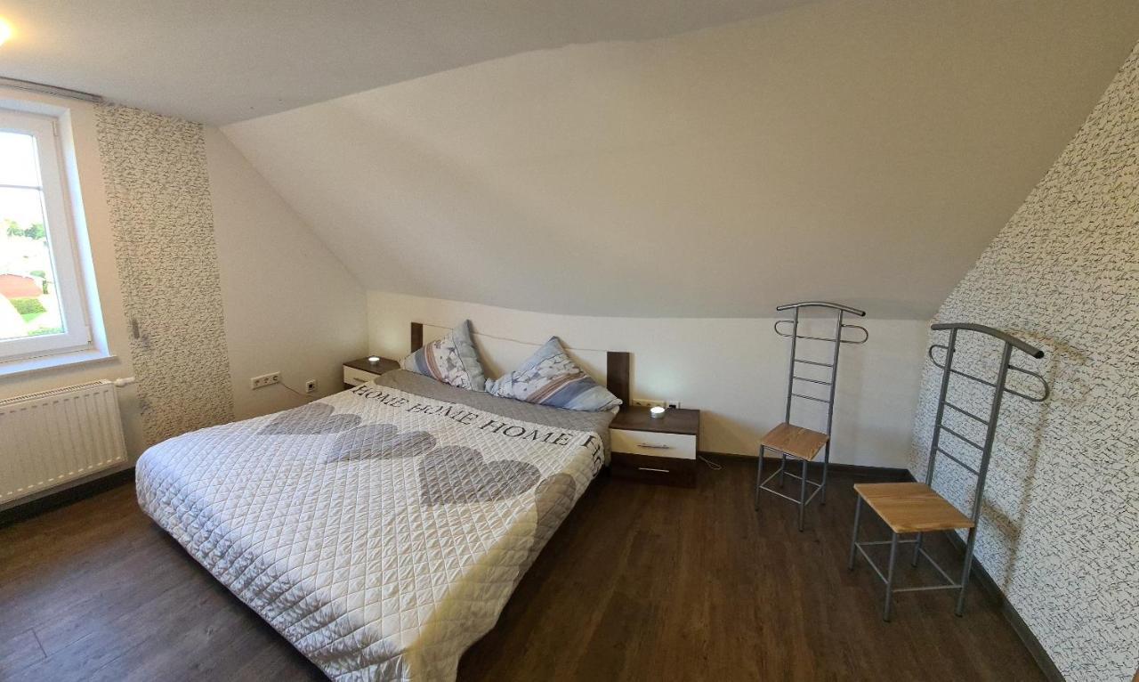 Ferienwohnung Utkiek Ауріх Екстер'єр фото